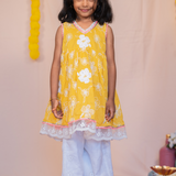 Yellow & white embroidery set