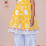 Yellow & white embroidery set
